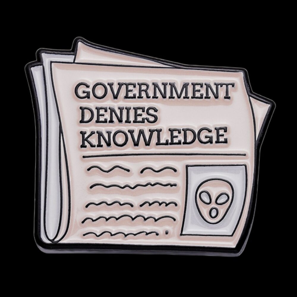 "GOVERNMENT DENIES KNOWLEDGE" ALIEN UFO NEWSPAPER OIL DRIPPED ENAMEL PIN NWT - Picture 5 of 5